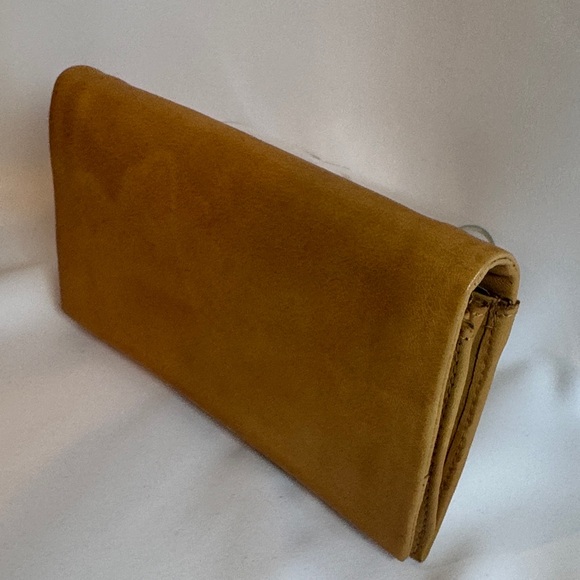 latico Handbags - Latico Eloise Camel Leather Zip Wallet “NWT”